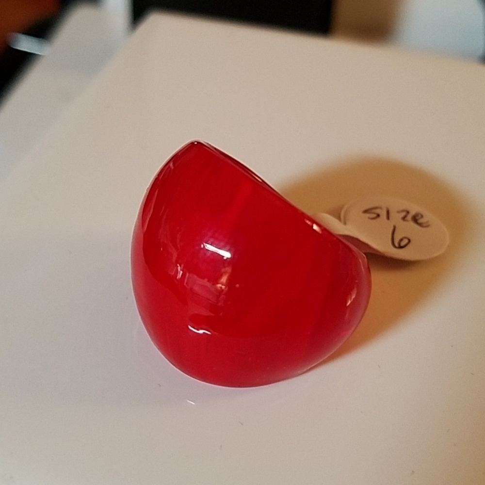 Red Plastic Size 6